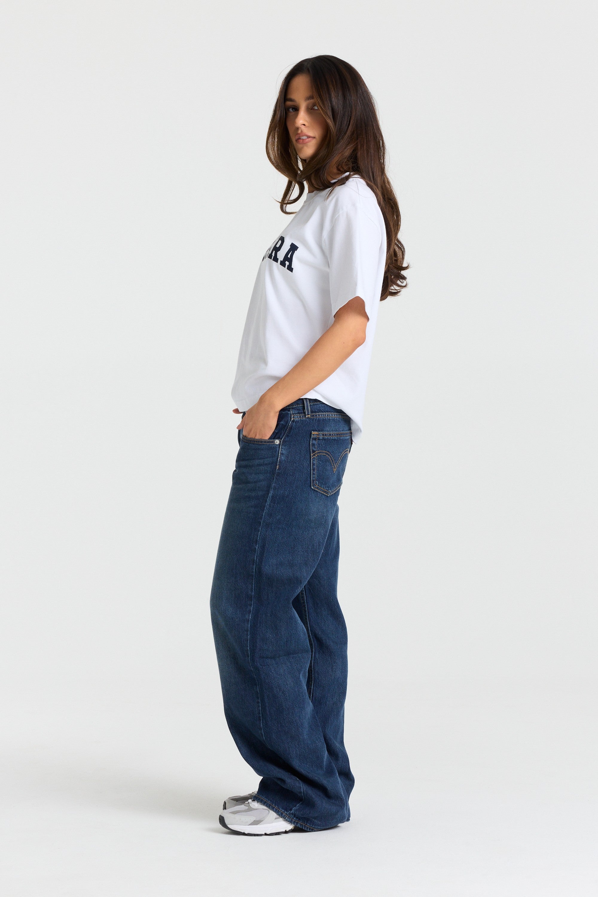 W. Varsity Tee - White/Navy
